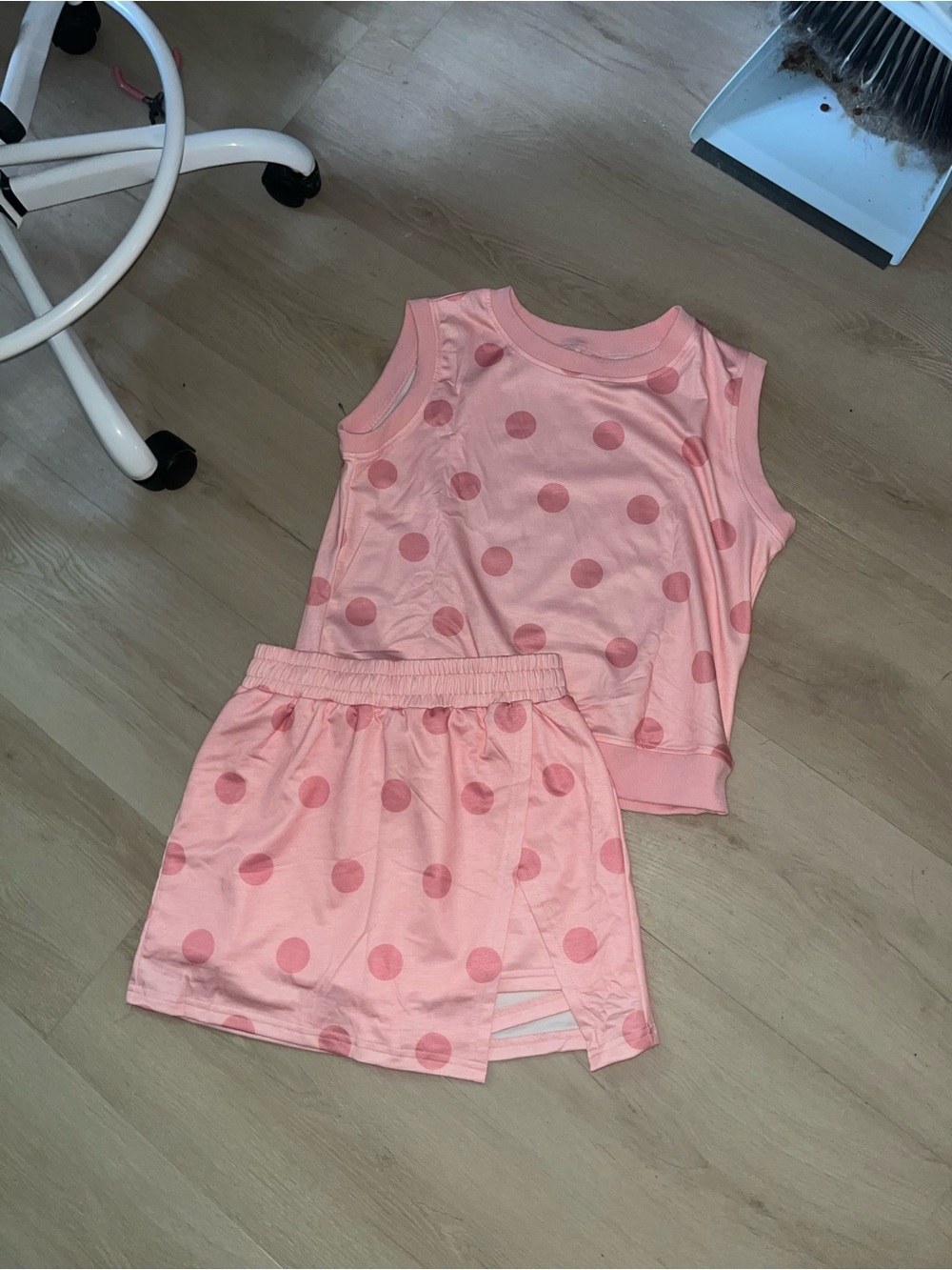 Amazon Pink Polka Dot Girls' Sleeveless Pajama Set